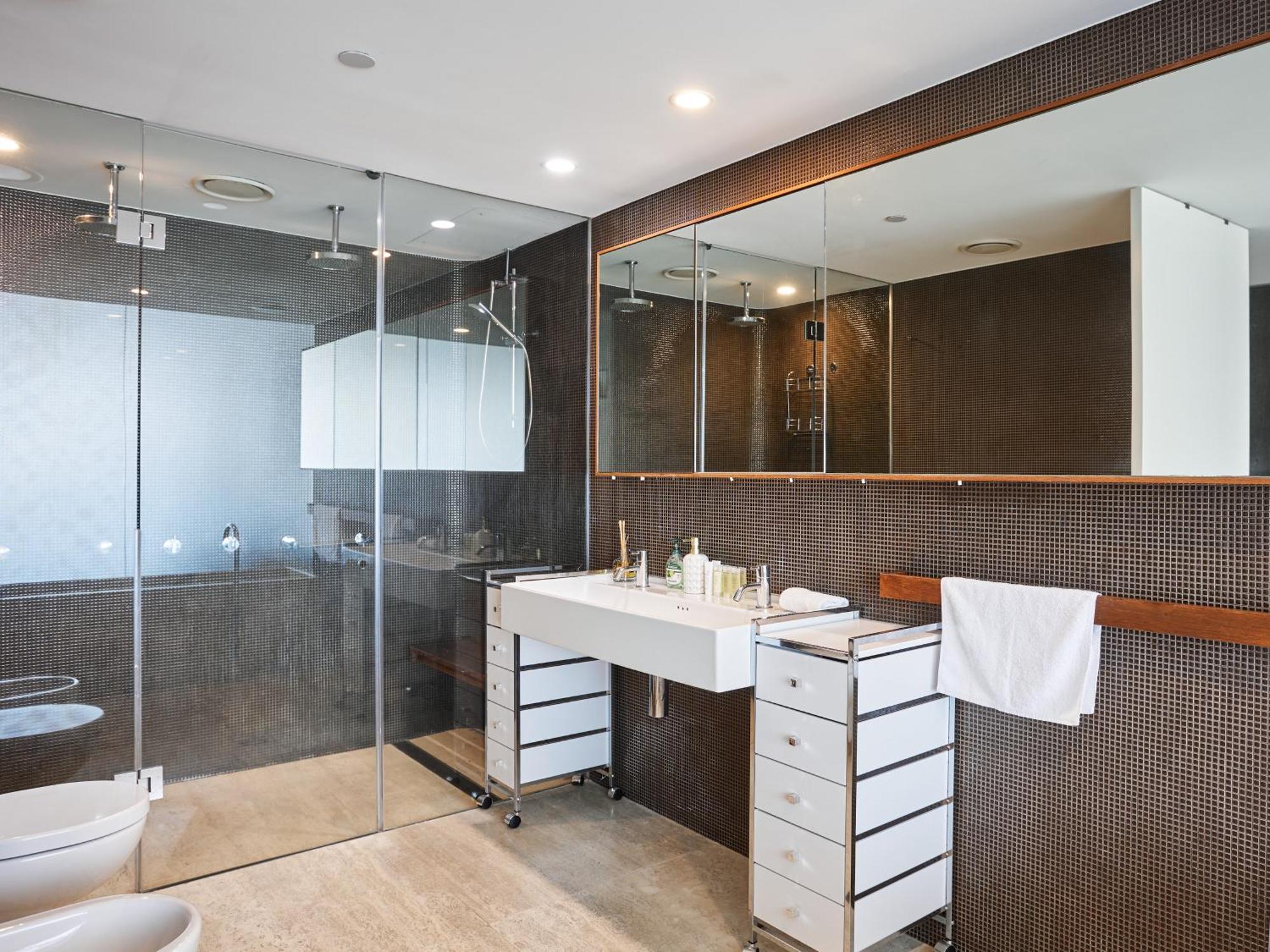 Apartment Serain Residences On 9 Hamilton Avenue *