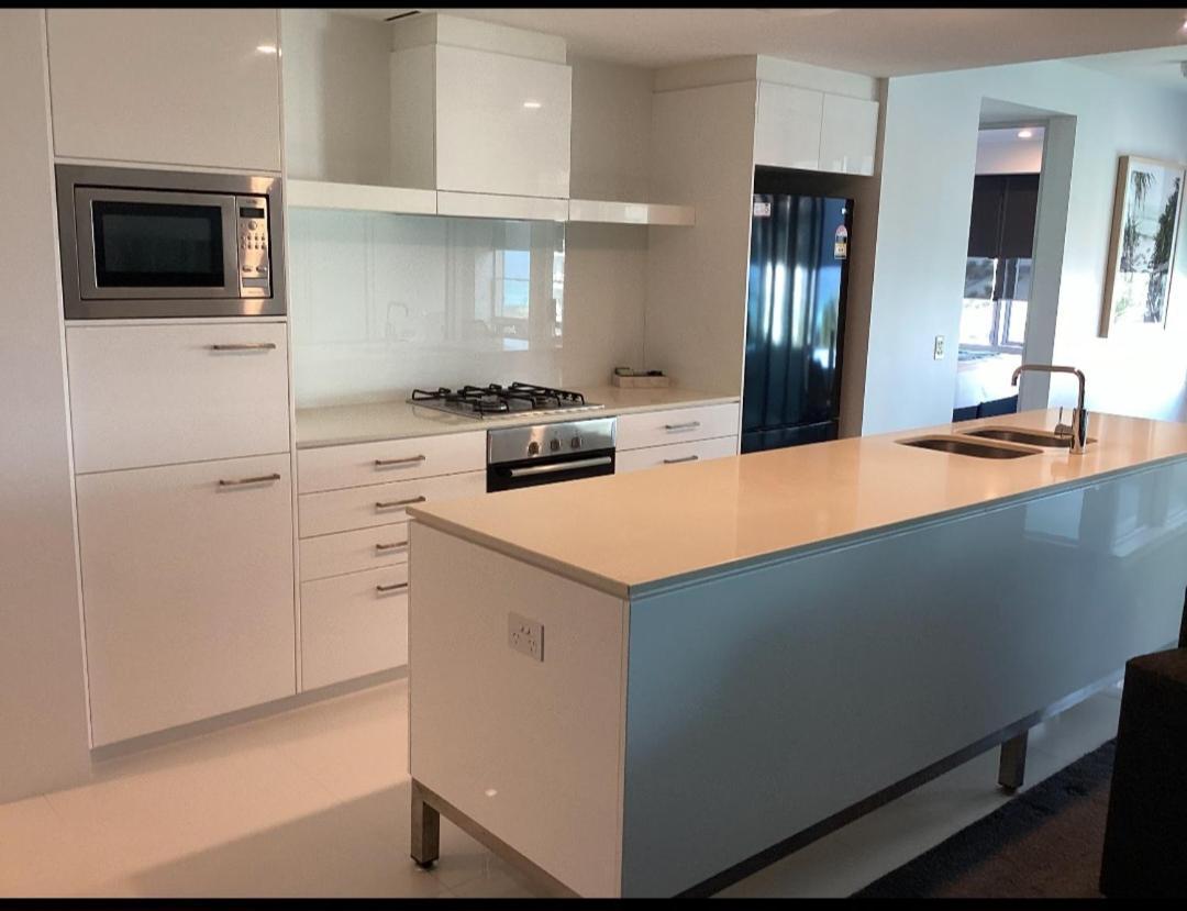 Serain Residences On 9 Hamilton Avenue Apartment