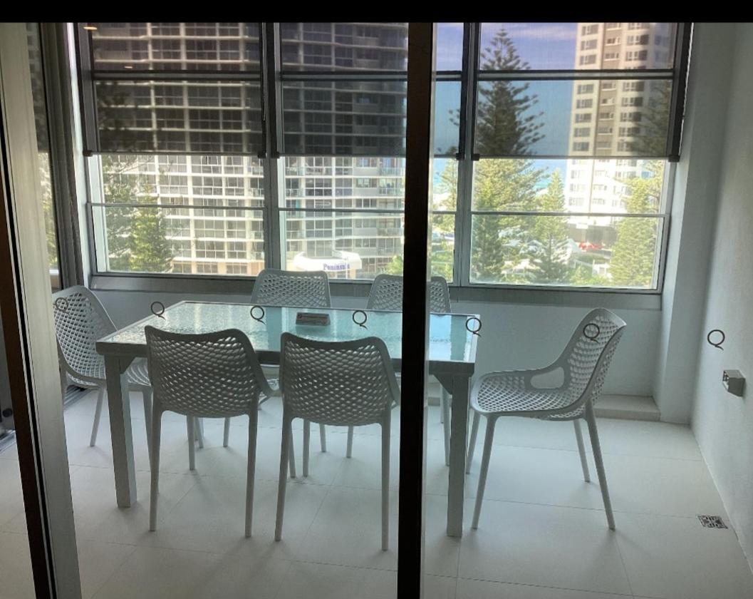 Apartment Serain Residences On 9 Hamilton Avenue